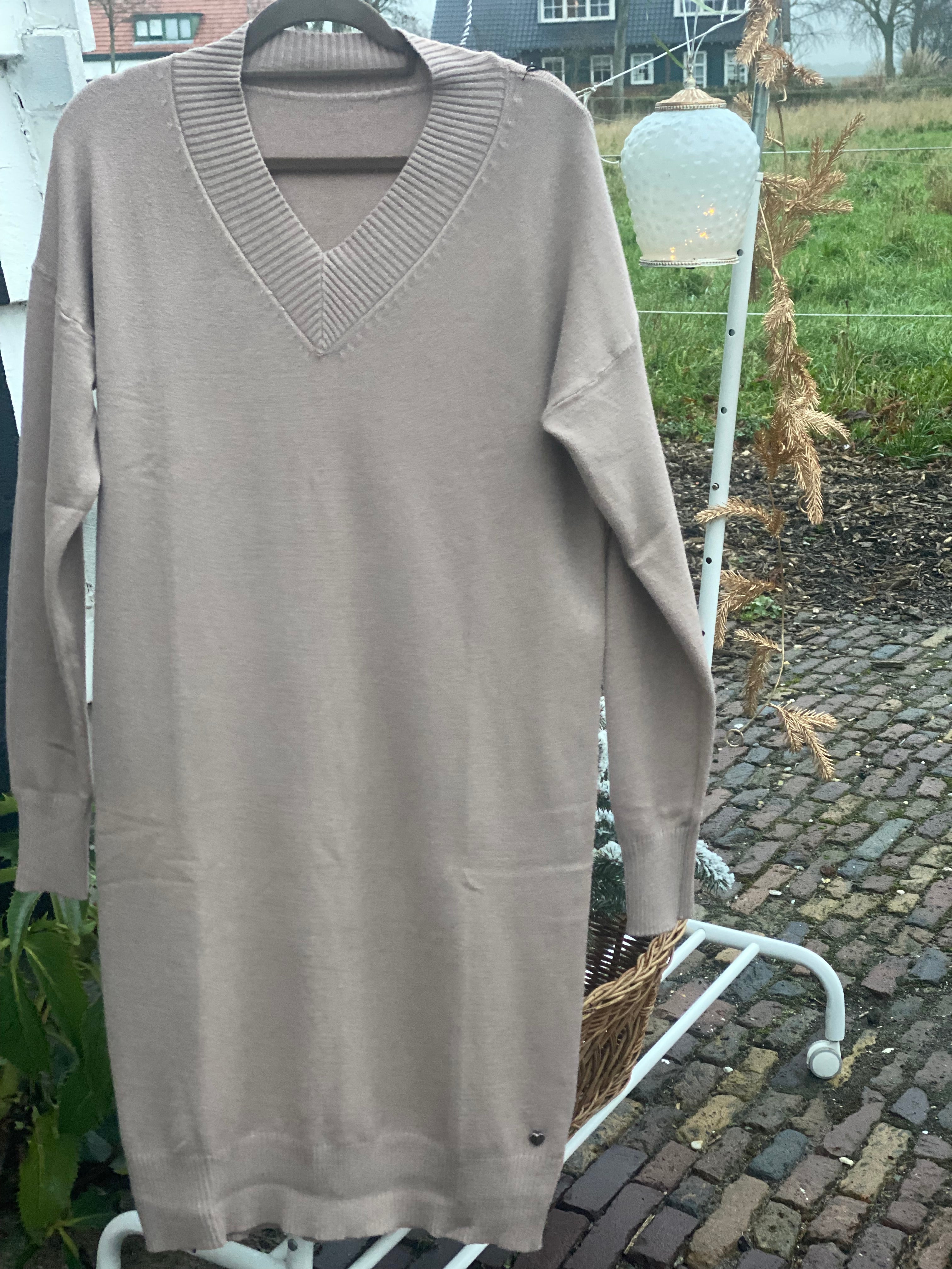 Lange jurk/trui  taupe kleur