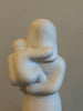 Beeld vrouw met kind
