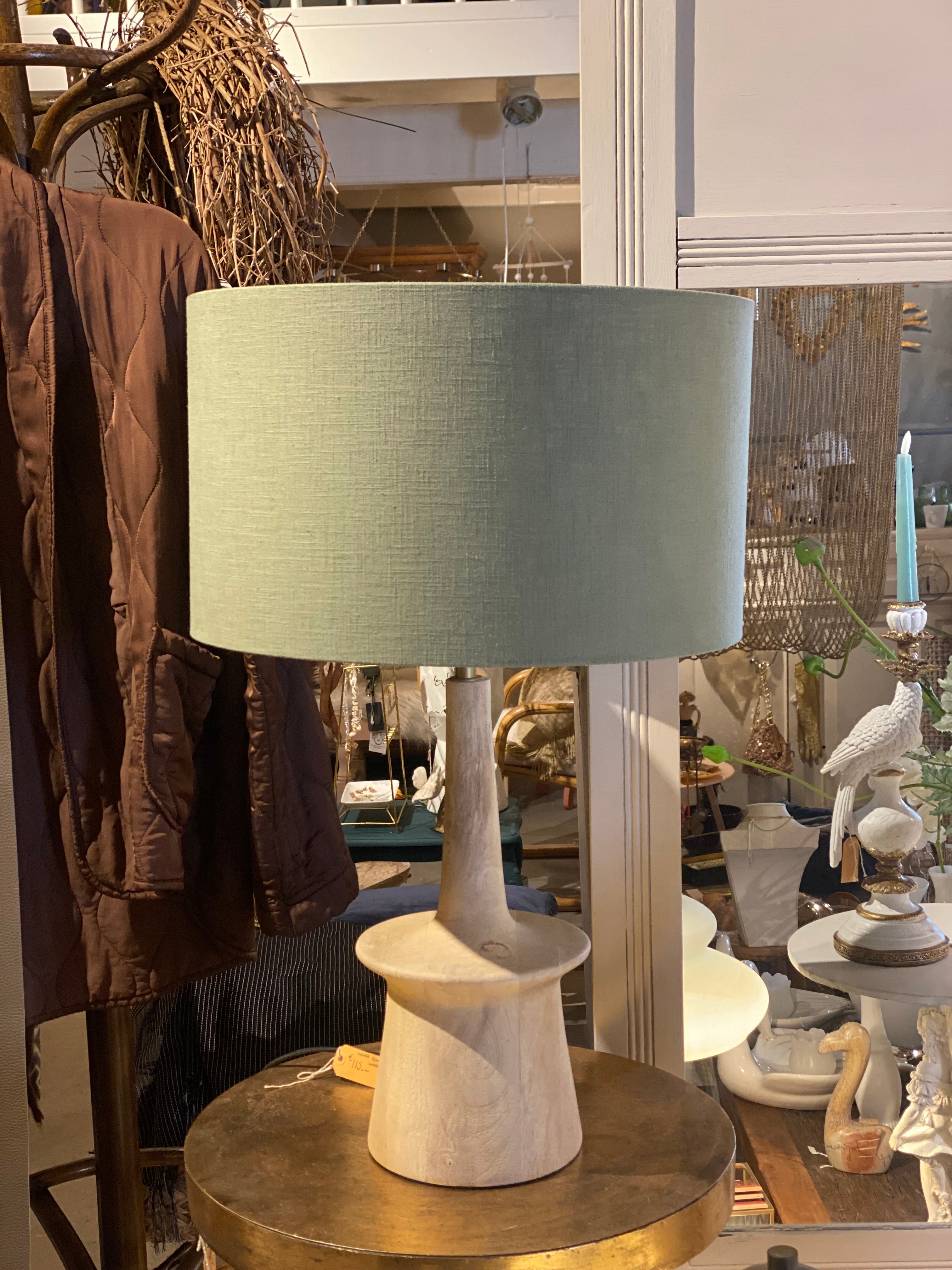 Blank houten lampvoet ( tafellamp)