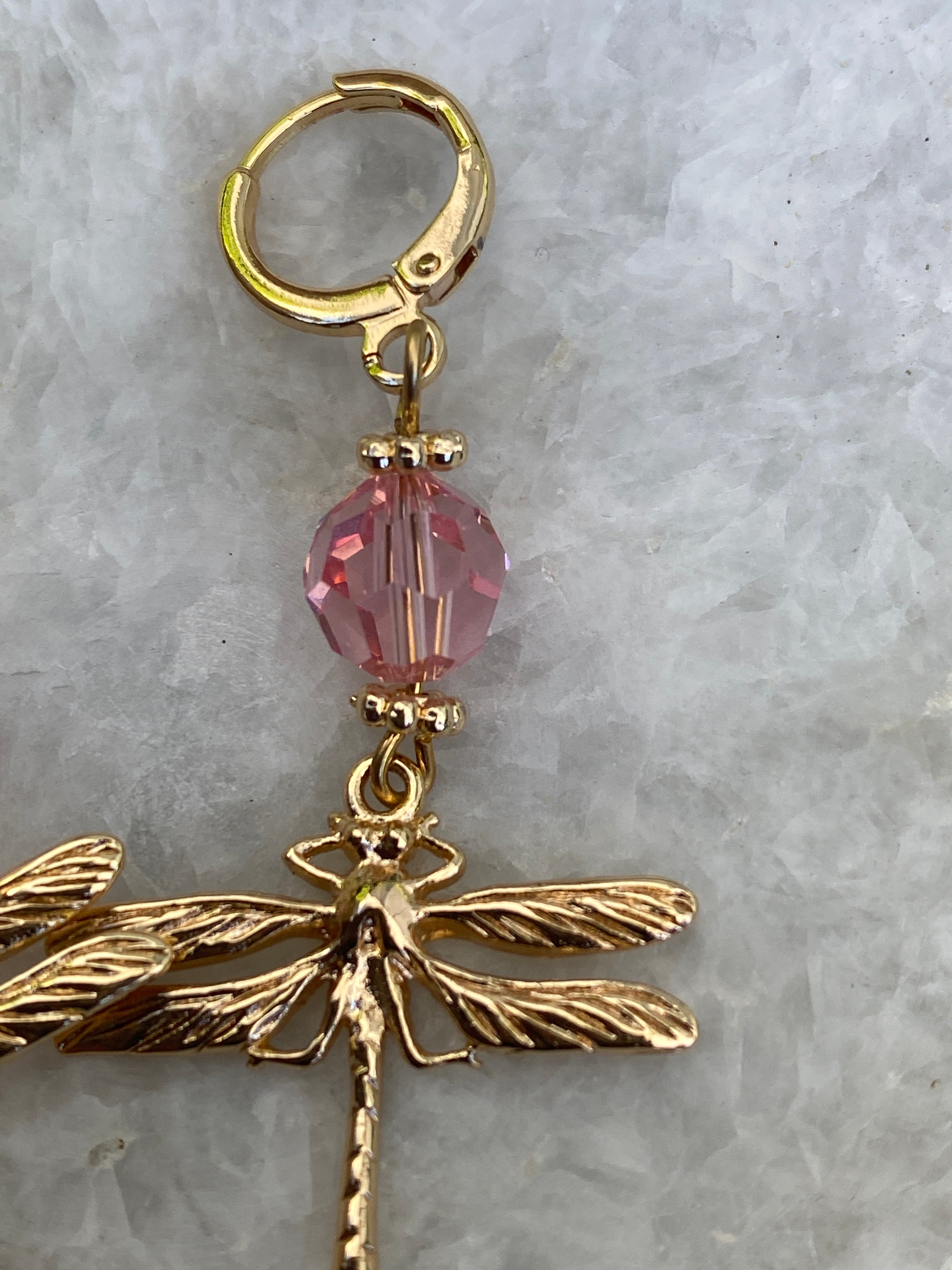 Oorbellen met libelle 24 K goldplated en swarovski crystal roze