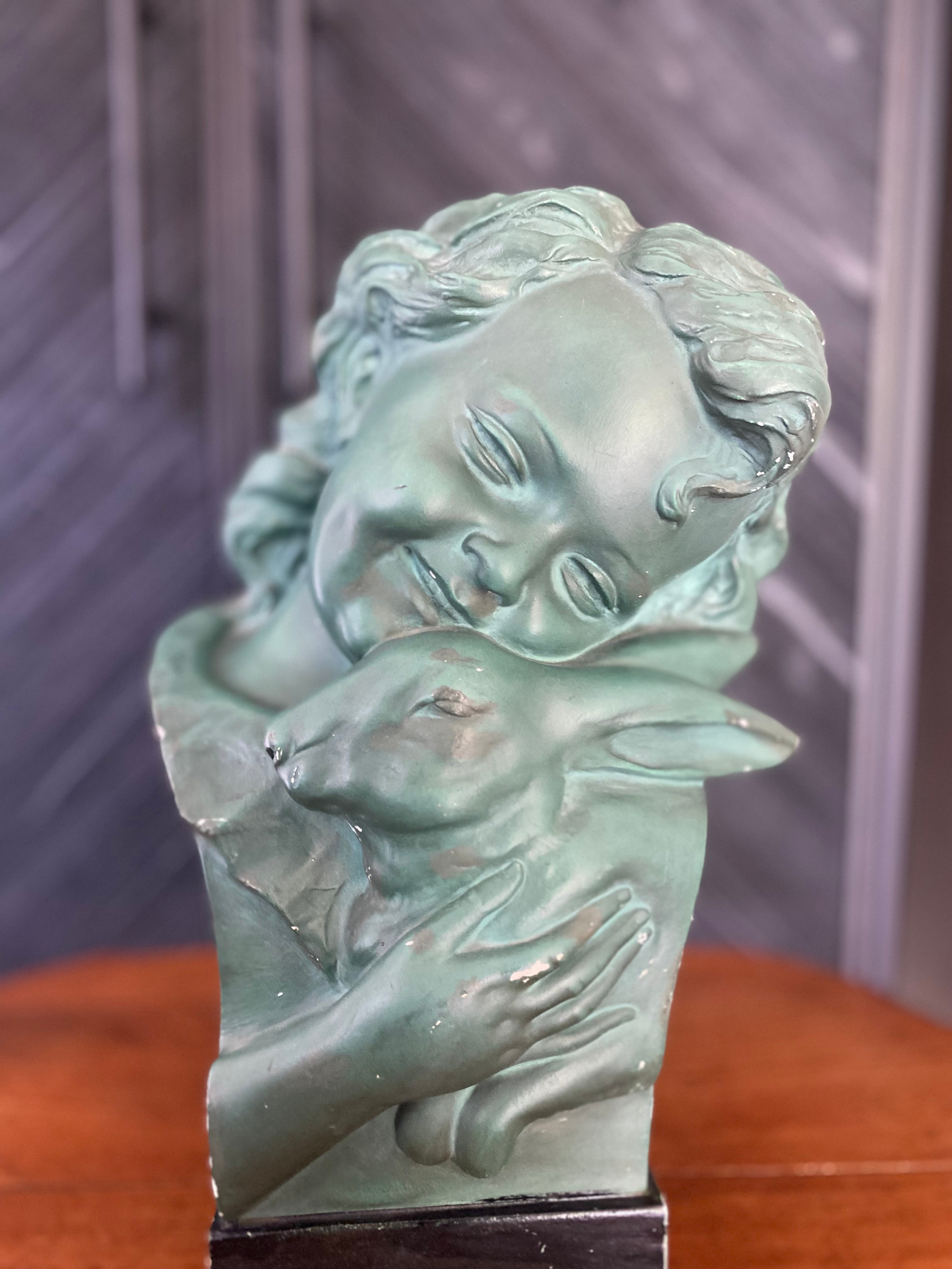 Beeld meisje met konijntje vintage