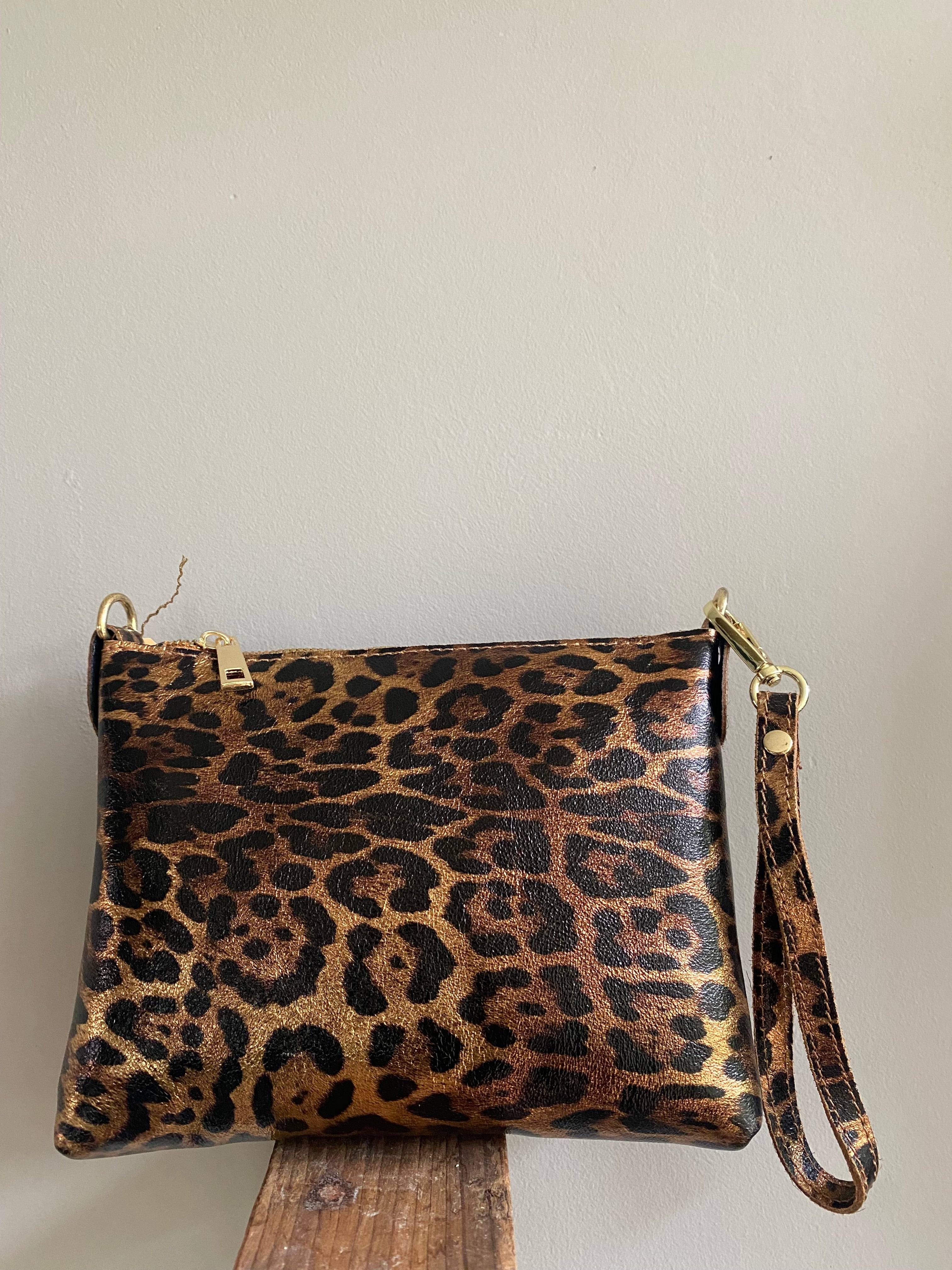 Metallic lederen clutch panter