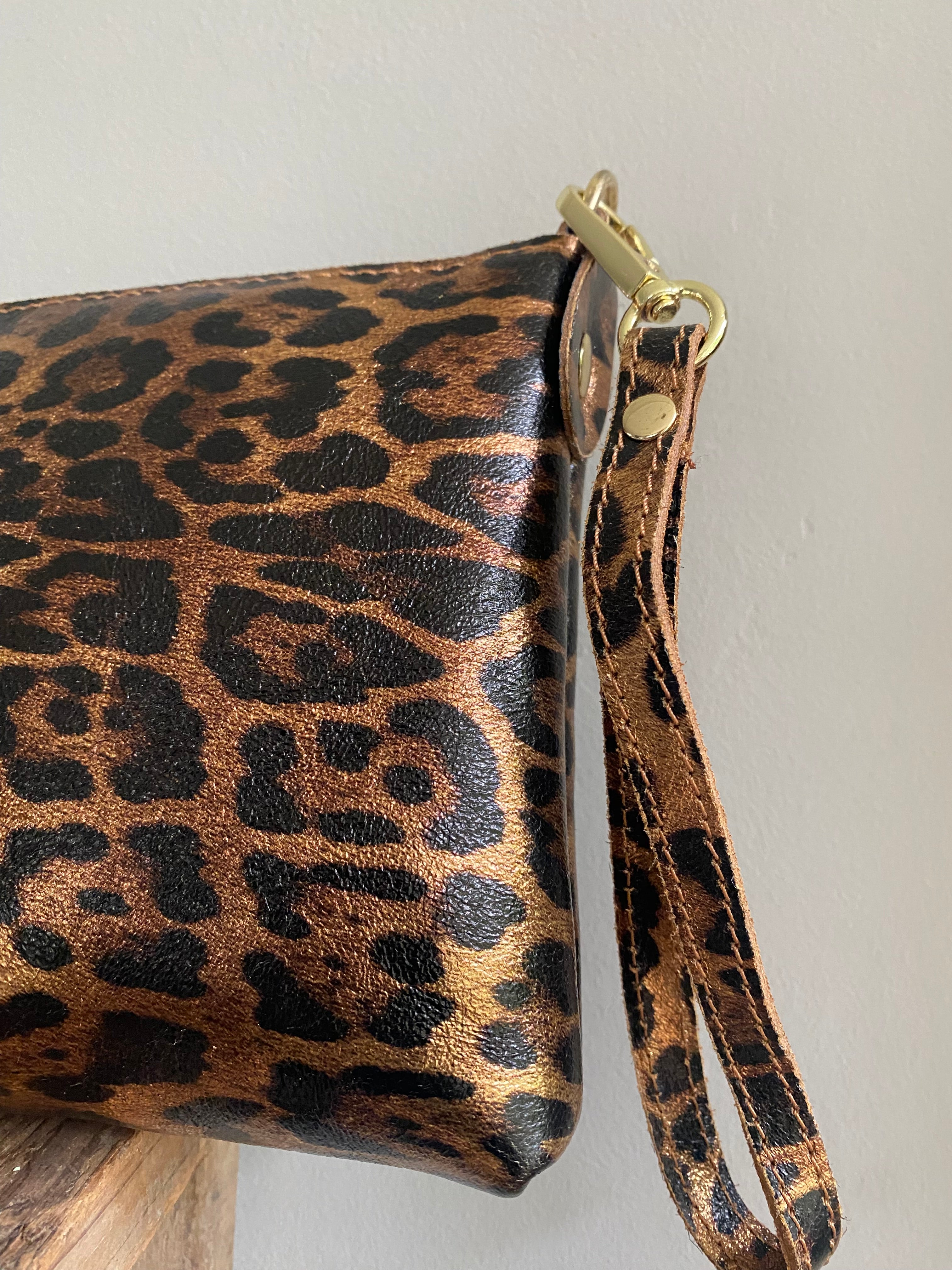 Metallic lederen clutch panter