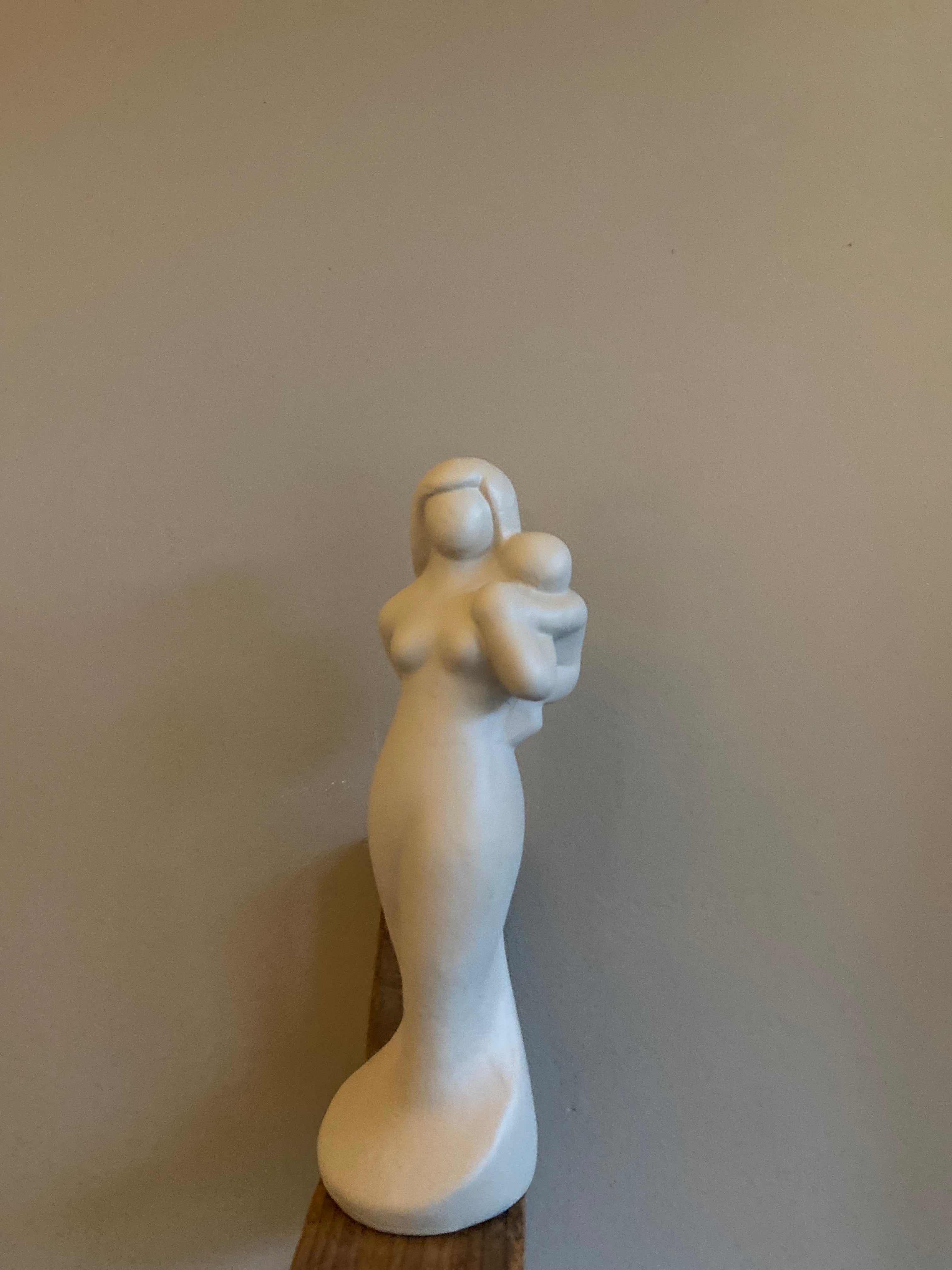 Beeld vrouw met kind