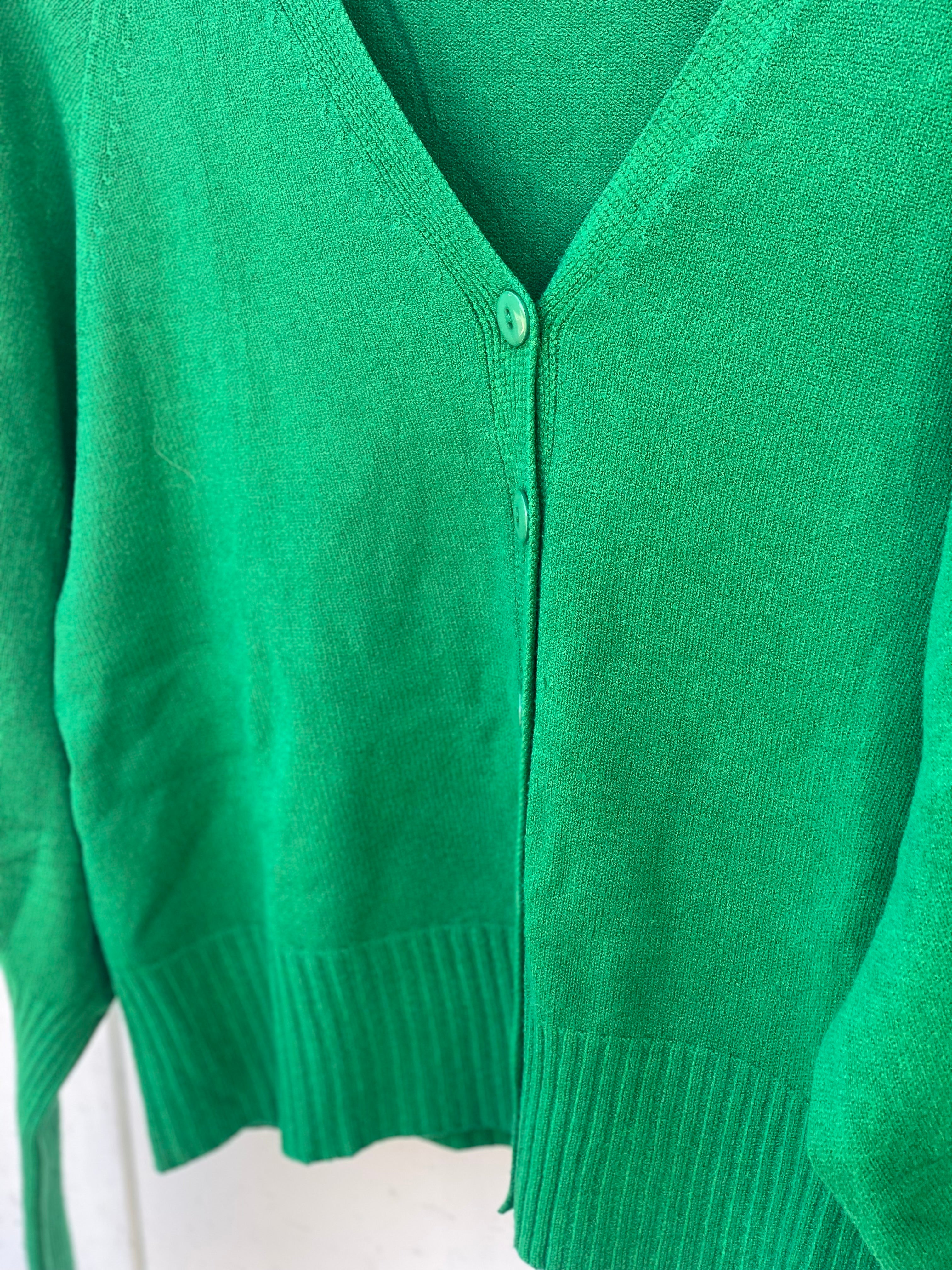 Groen vest met V hals