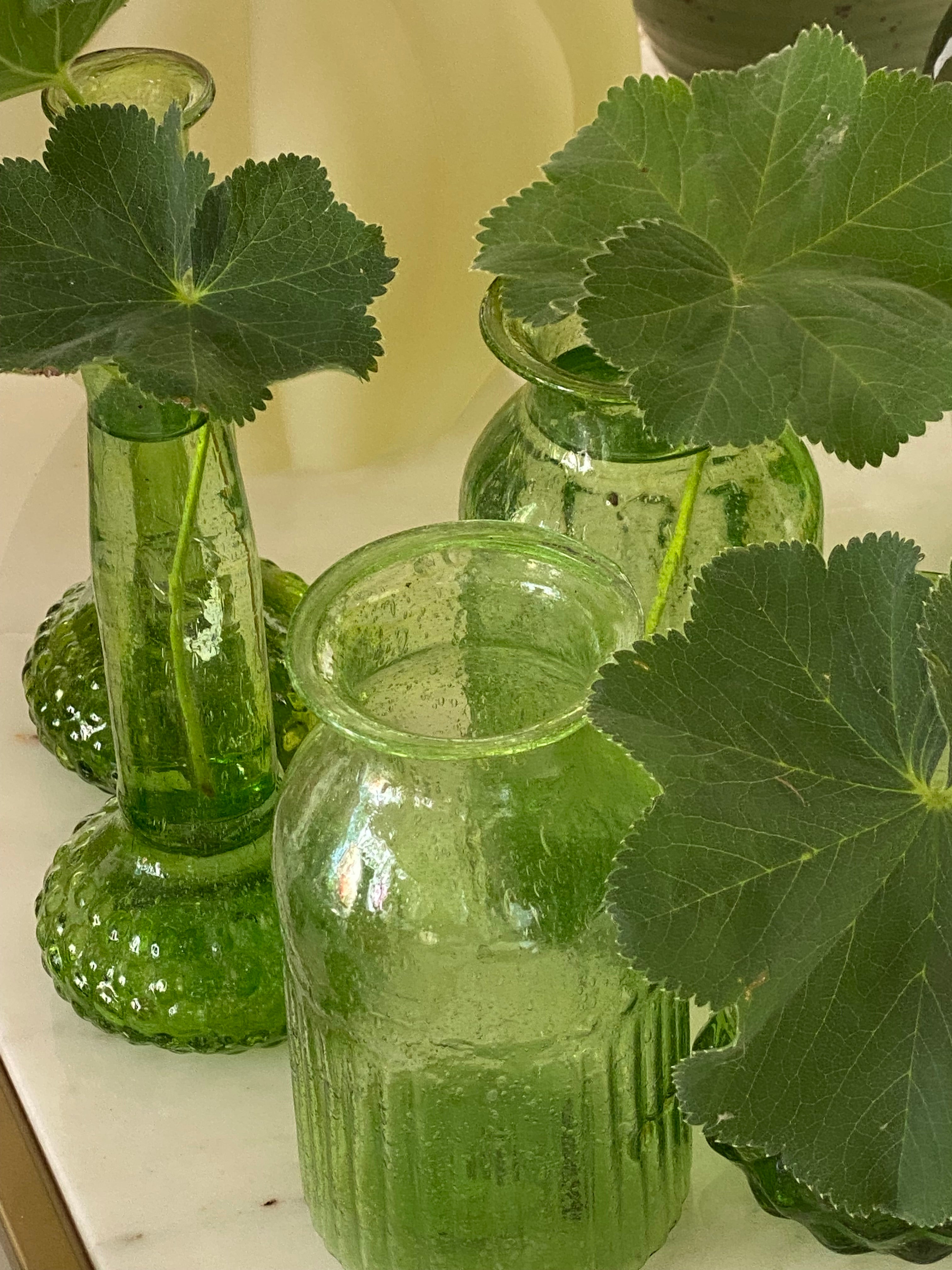 groen gerecycled vaasje