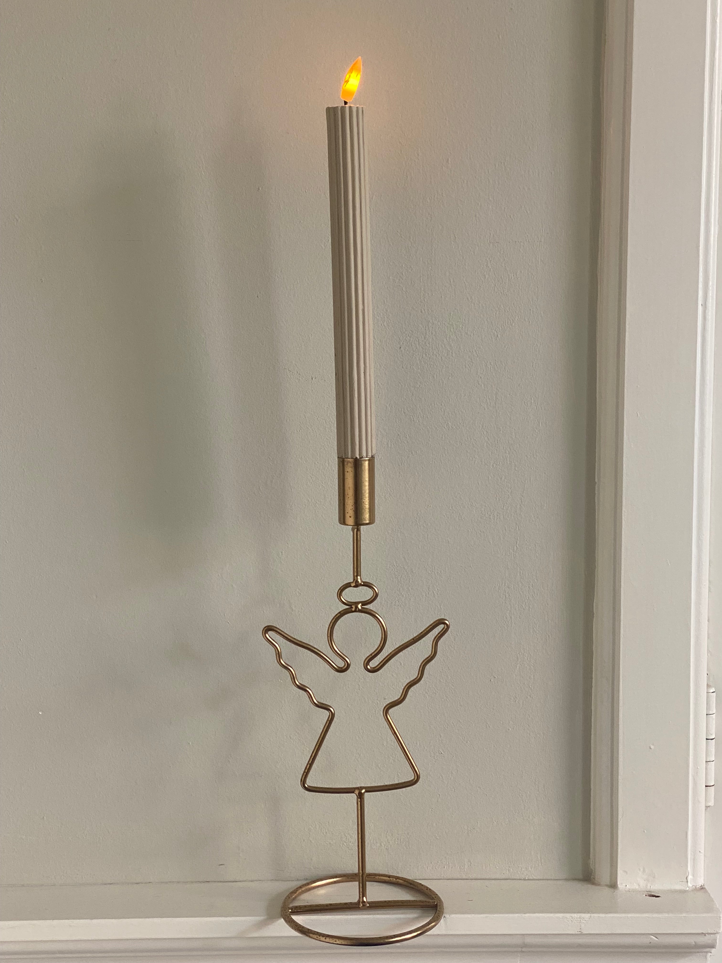 Metalen engel kandelaar ( gold)