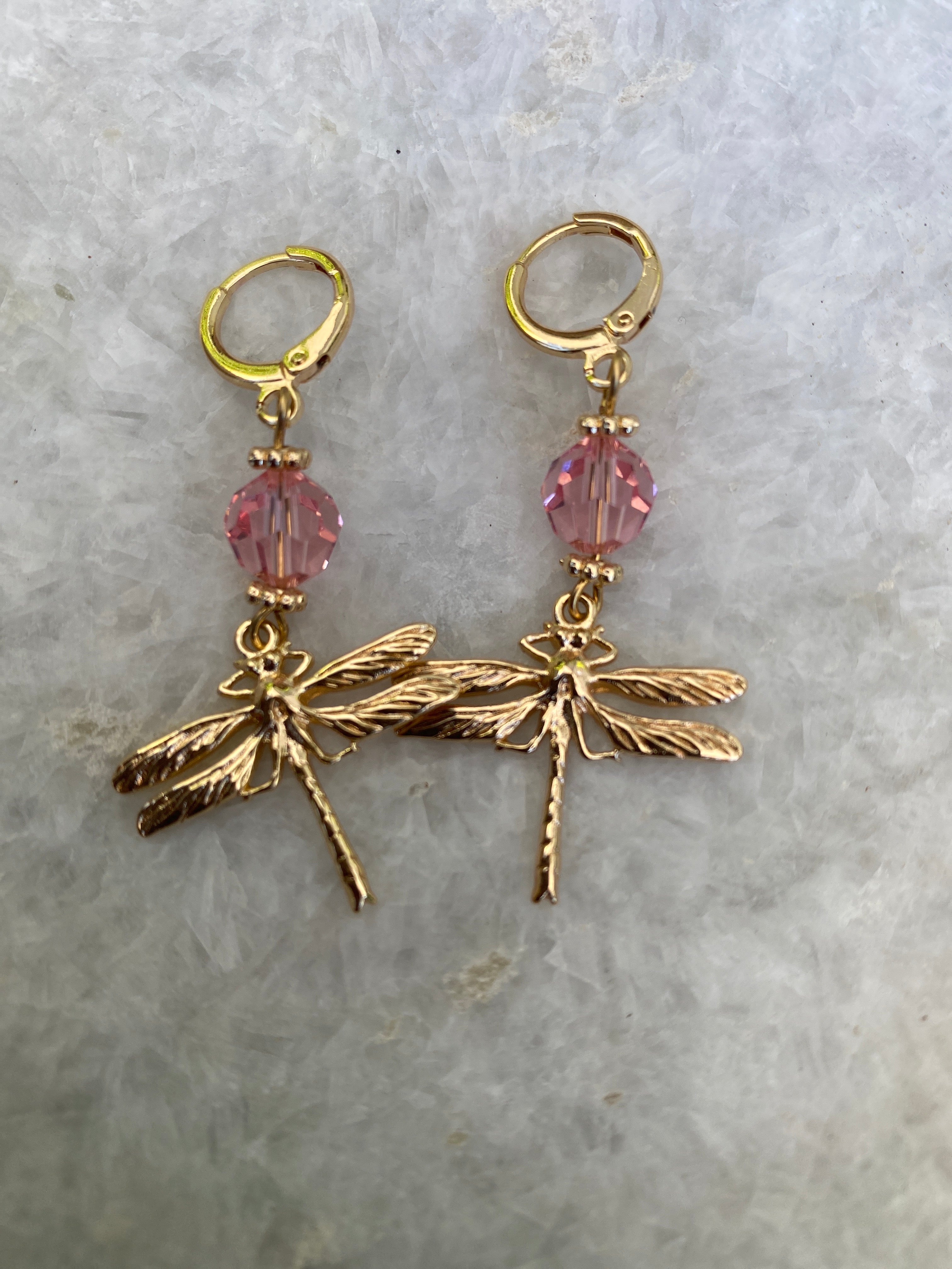 Oorbellen met libelle 24 K goldplated en swarovski crystal roze