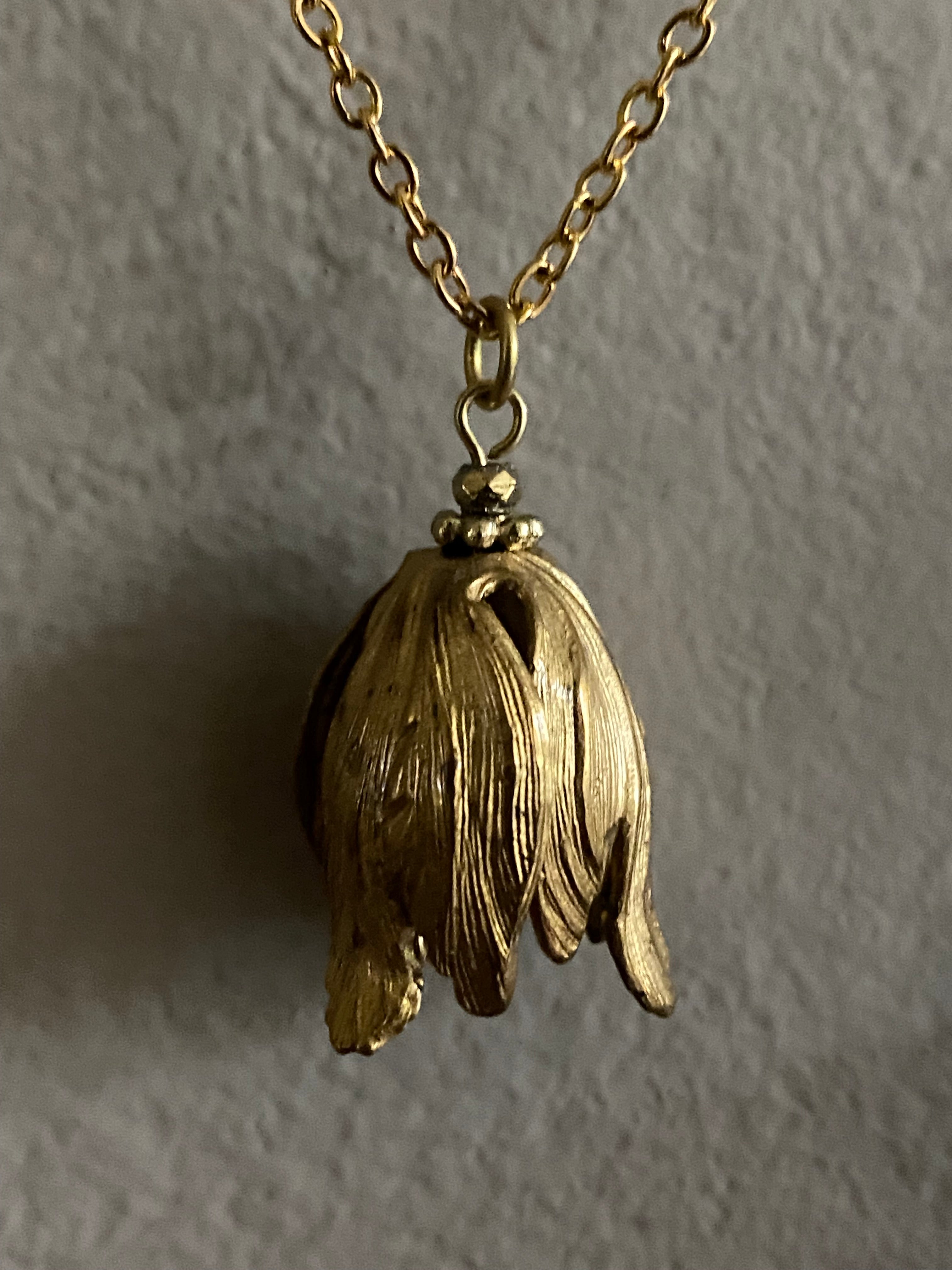 Tulip necklace (gold)