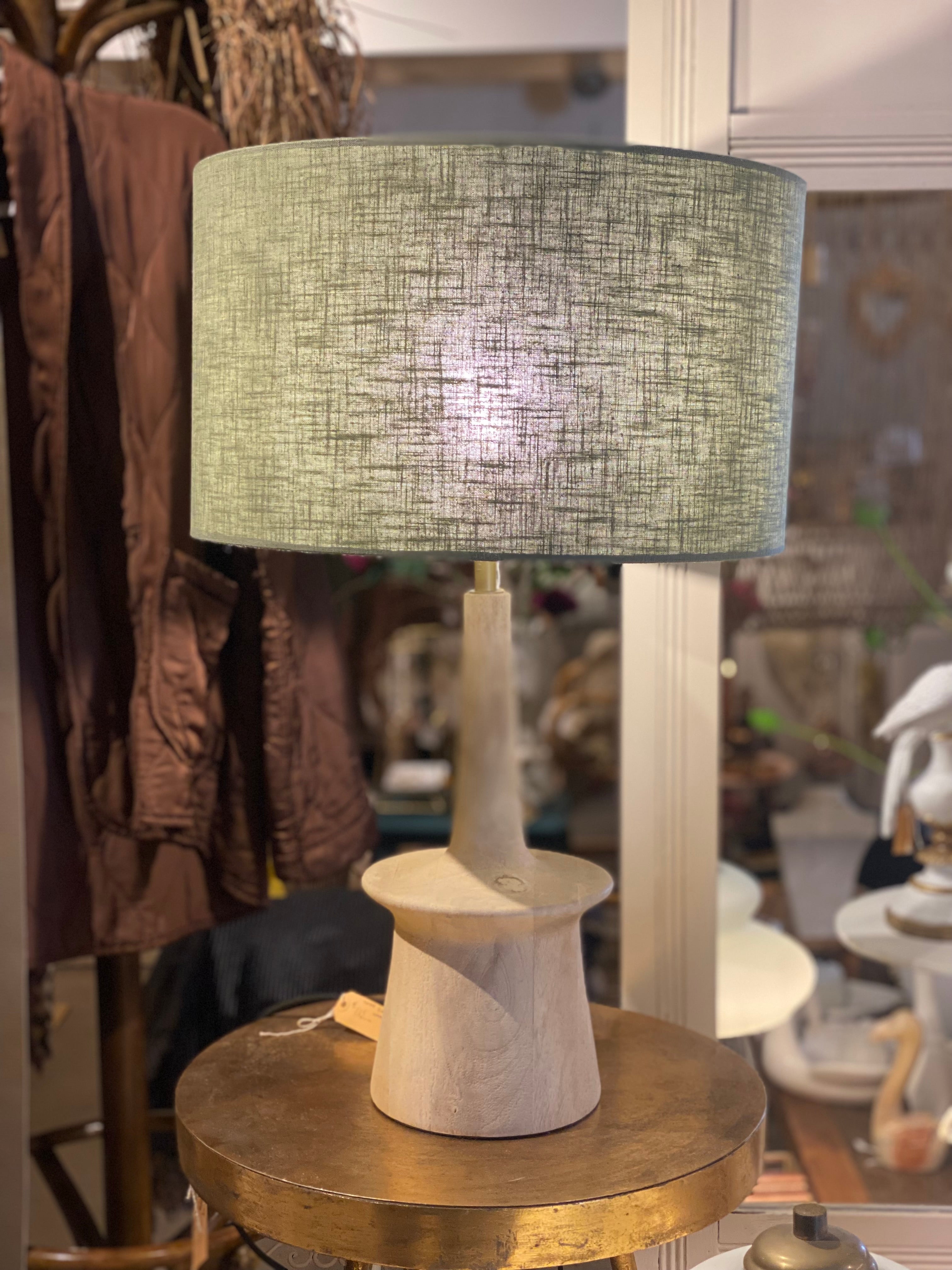 Blank houten lampvoet ( tafellamp)