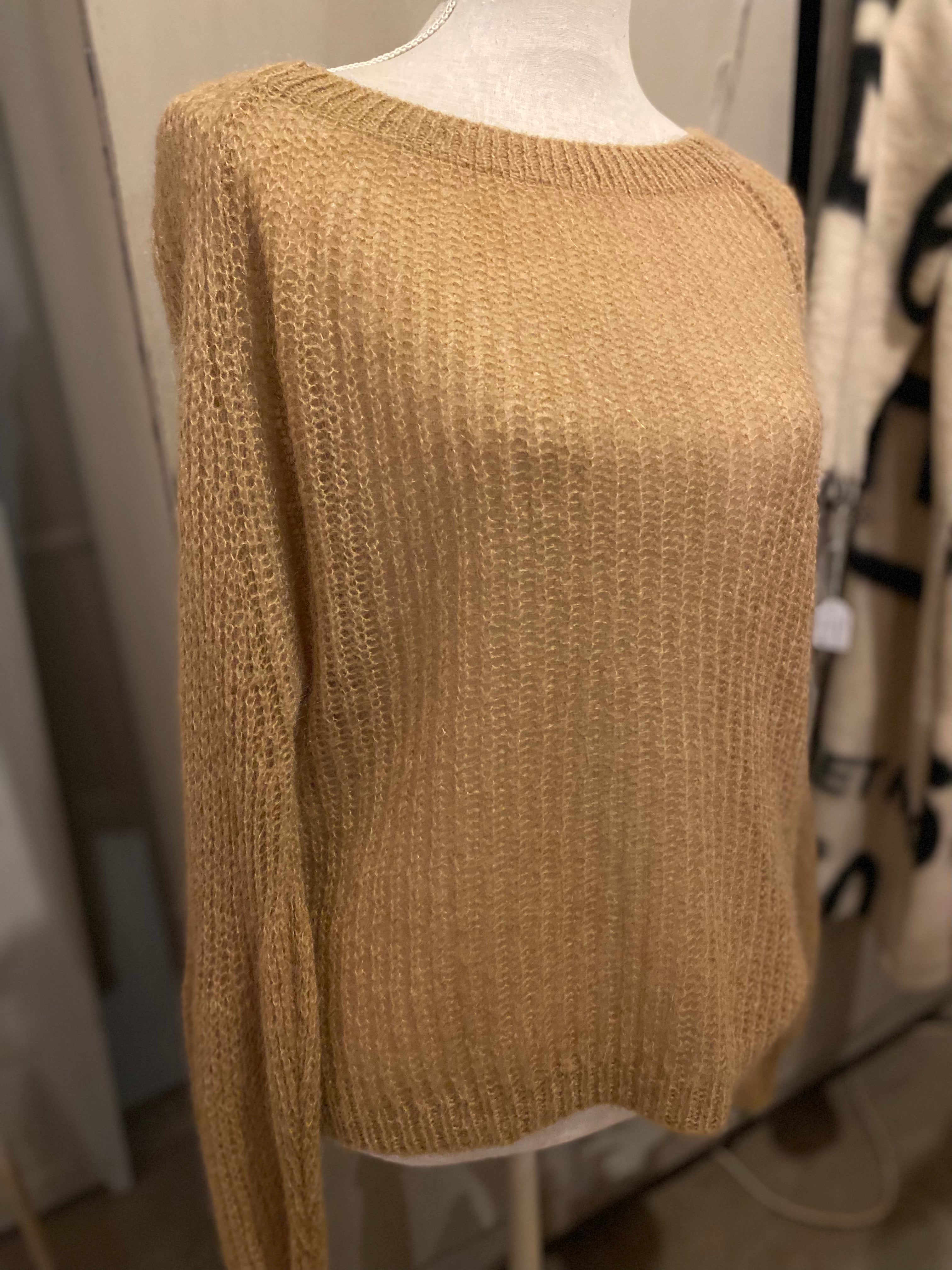 Taupe kleurige trui