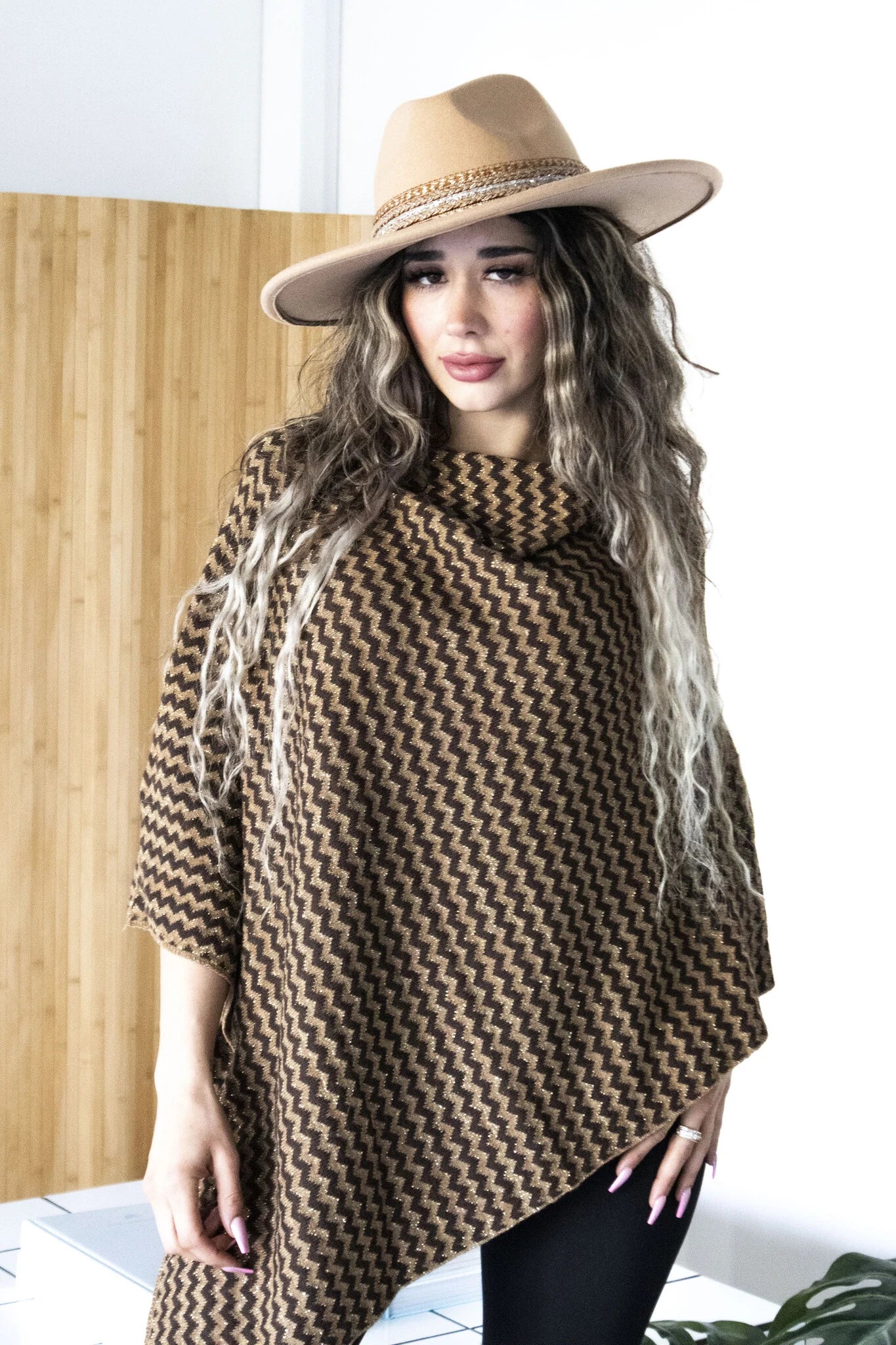 Poncho bruin/goud.